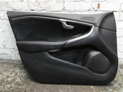 2016 volvo v40 desing pro - volvo,