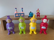 Teletubbies Superdome House Figures Noo Noo, Custard Machine & Modern Teletubbie