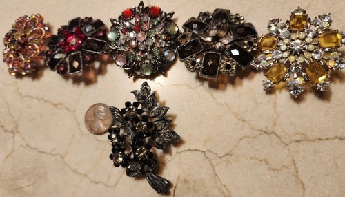 Vintage unsigned brooch - vintage, pins
