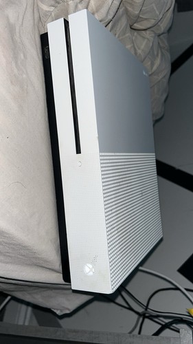 Xbox one 1tb console - one,