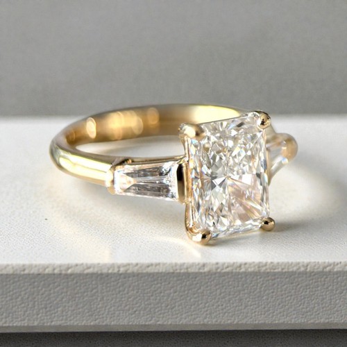 18k yellow gold - yellow, grown