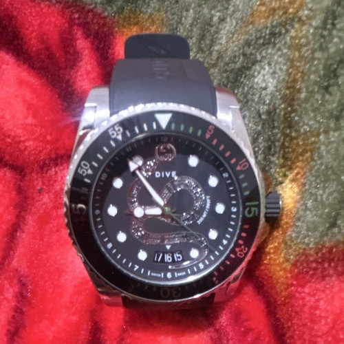 Gucci dive quartz 200m - quartz,