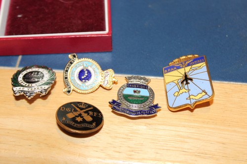 Various military badges - 5,