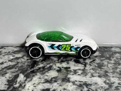 2013 hot wheels mattel golden - wheels,