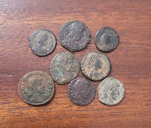 Late roman bronze - bronze, coins