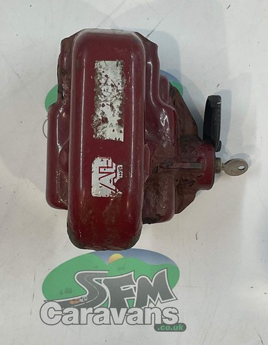 Stabiliser hitch lock - hitch,