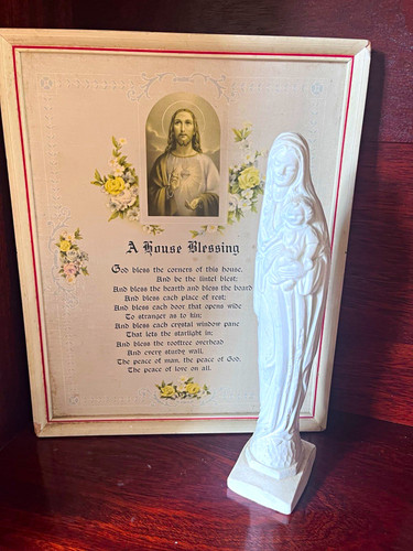 Virgin mary hand - mary, (madonna)
