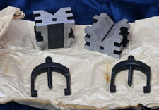 New Starrett Matched Pair V-Blocks and Clamps 568C EDP 52592