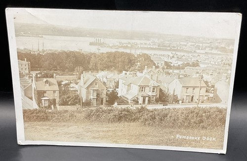Vintage postcard houses near - postcard,,