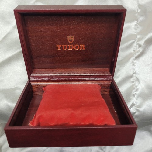Genuine vintage tudor - tudor, wooden