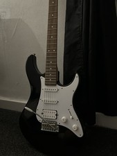 Yamaha pacifica 012 black - pacifica,