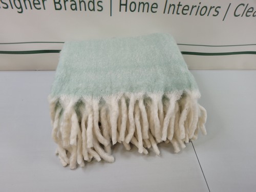 Laura ashley bronwen - laura,