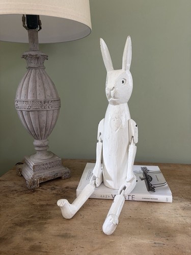 White wooden rustic jointed