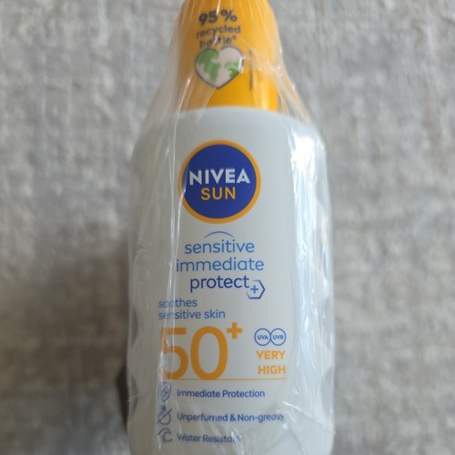 Nivea sun protect - protect, and