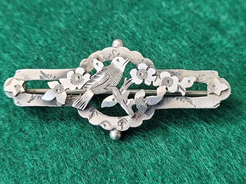 Victorian sweetheart brooch