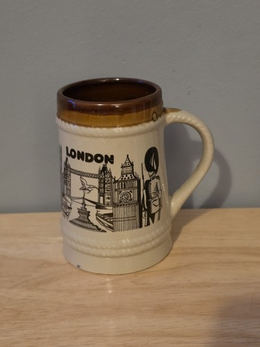 Vintage london souvenir - london,