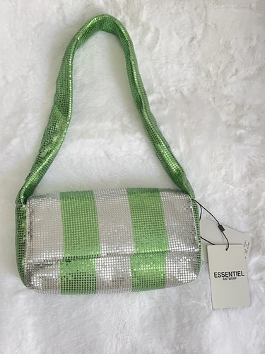 Essentiel antwerp green and - antwerp,