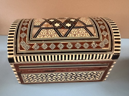 Vintage box domed - domed, chest