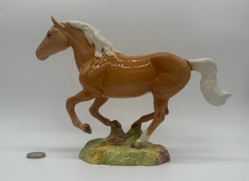 Beswick palomino galloping - beswick,