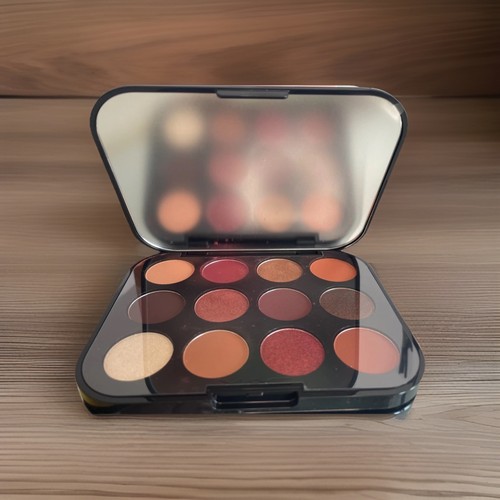 Makeup mac connect - mac, colour