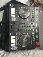 Roland DJ-505 DJ Controller Serato