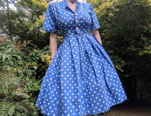 Vintage 1950s blue - and, white