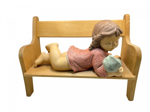 Goebel figurine nina marco - figurine,