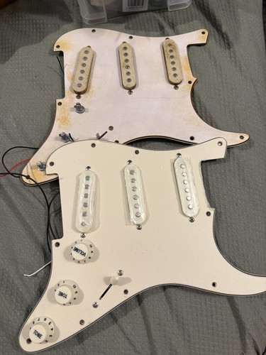 Stratocaster loaded pickguard - loaded,