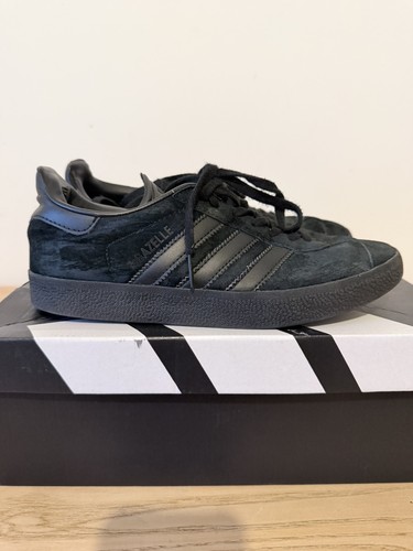 Adidas gazelle triple black - adidas,