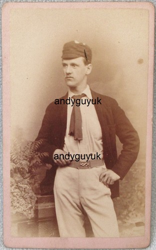 Cdv sportsman cricket - sportsman, antique