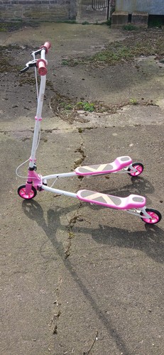Scissor scooter wheel wiggle - scooter,