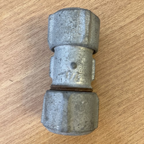 Johnson pipe connector - johnson,