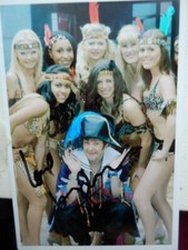       JOE  PASQUALE   -  TV  PRESENTER   -    AUTOGRAPHED  PHOTO