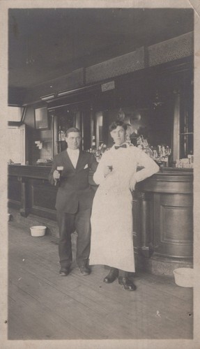Bartenders american saloon - american,