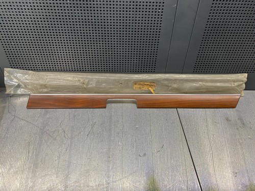 Bmw door moulding - bmw,