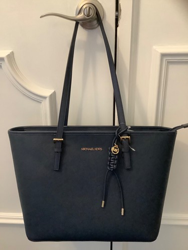 Nwt michael kors jet set - michael, large