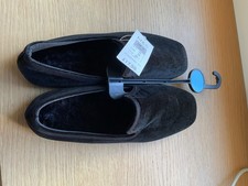 LADIES MARKS AND SPENCER BLACK VELVET SLIPPERS SIZE 8 NEW WITH TAG