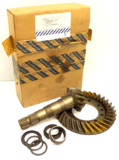 83952516 Front Axle Crown Wheel & Pinion (12T/32T) Fits Ford "A, B, C & D" TLB