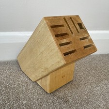 T&G Wood 8 Knife Block +