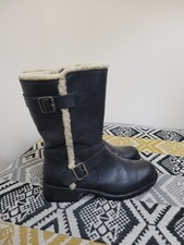 EUC Clarks Orinoco Art Nubuck