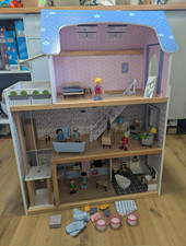Playtive Junior Dolls House +