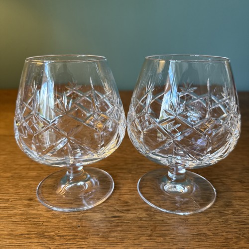 Set two cut - of, crystal