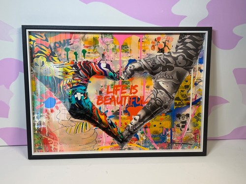 Banksy style loving - , art