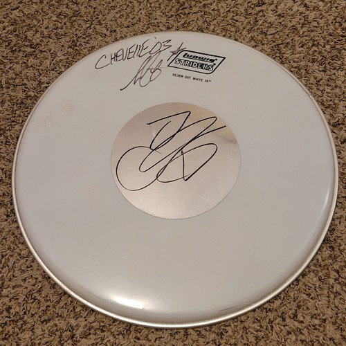 Chevelle 2003 signed - 2003,