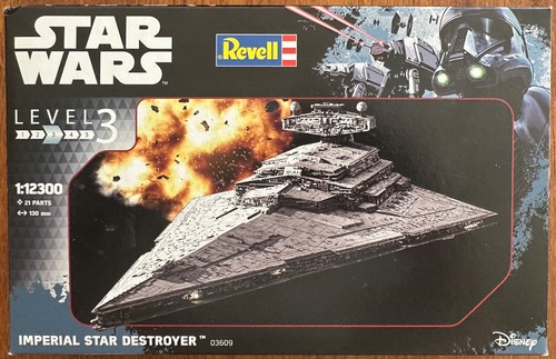 Revell model kit - model,