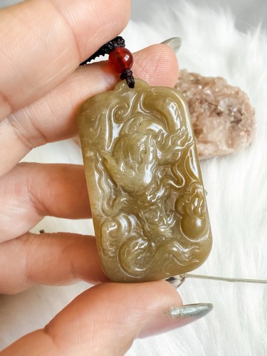 Honey color hetian jade dragon - color,