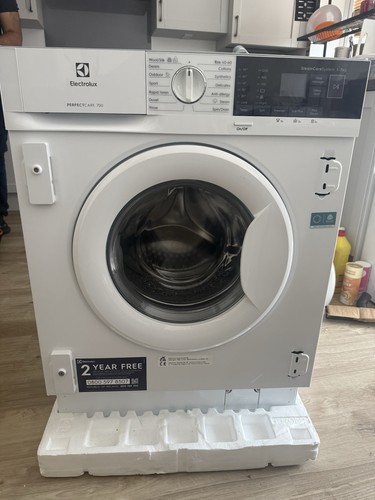 Electrolux washing machine 7kg - machine,