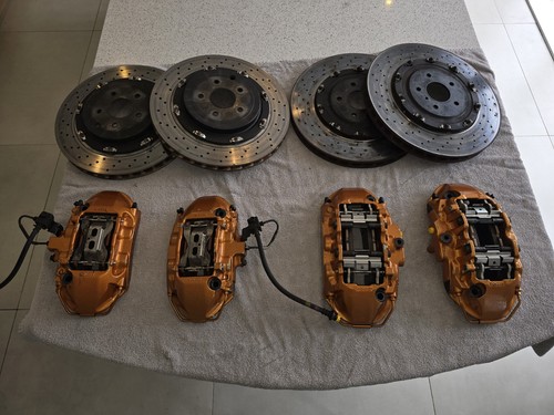Nissan gtr r35 brembo brakes - nissan,