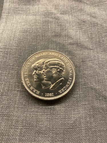 1981 royal wedding coin hrh - royal,