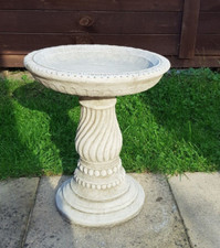 Twist Bird Bath Feeder
